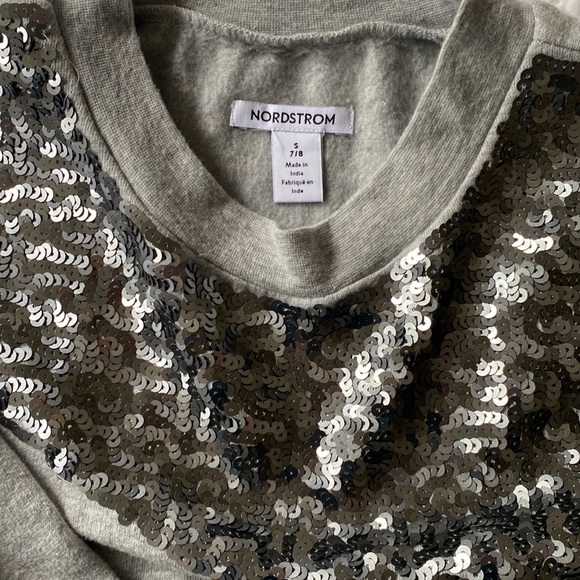 Sequins top - Picture 2 of 2